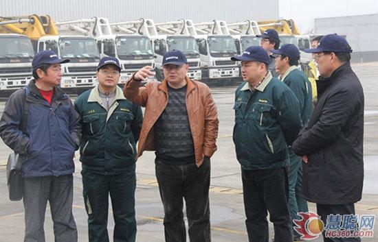 濟(jì)寧市泵送協(xié)會(huì)會(huì)長(zhǎng)鄭小軍一行參觀楚天公司